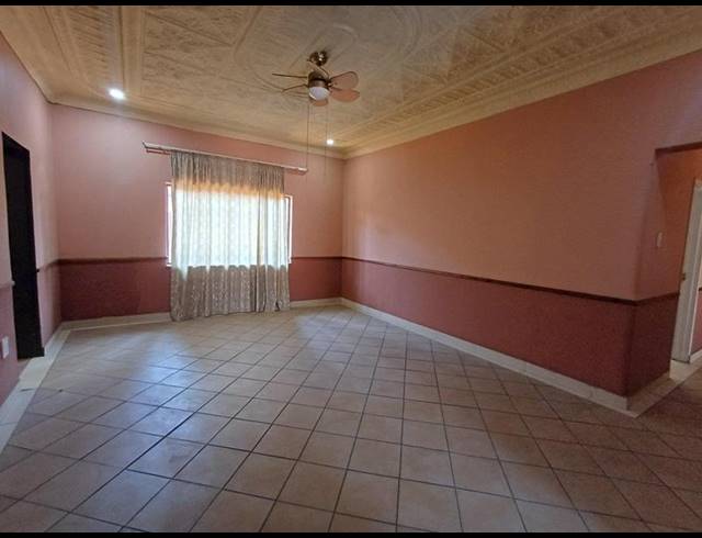 4 BEDROOM PROPERTY TO RENT IN BOOYSENS